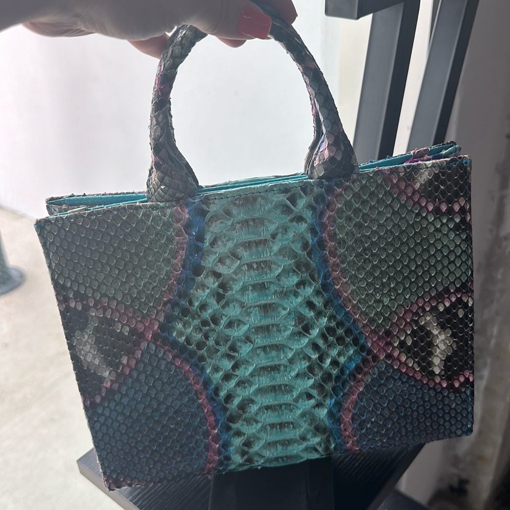 Hang bag and cross over bag